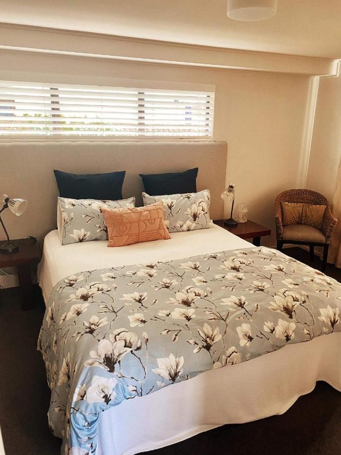Retreat On Rita ~ Downtown Mount Maunganui With Beach Access Exterior photo